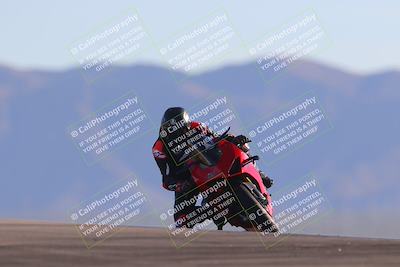 media/Nov-06-2023-Moto Forza (Mon) [[ce023d0744]]/3-Intermediate Group/Session 5 (Turn 9)/